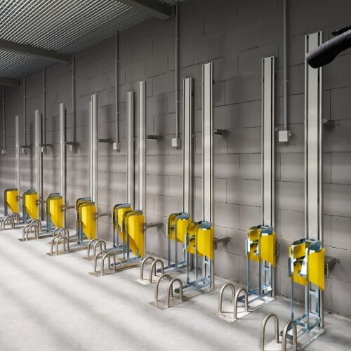 Verticaal fietsenrek Parkis 10 Verticale fietsenrekken, ook ideaal in kelders en parkeergarages. Bespaar 40% vloerruimte!